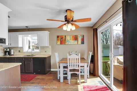 1908 Dell Rd, Lansing, MI 48911 photo 5
