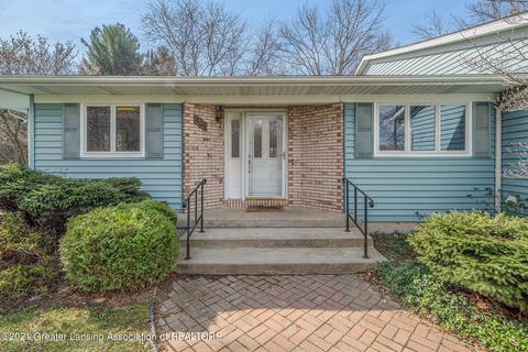 431 Maple Ln, Owosso, MI 48867 photo 2