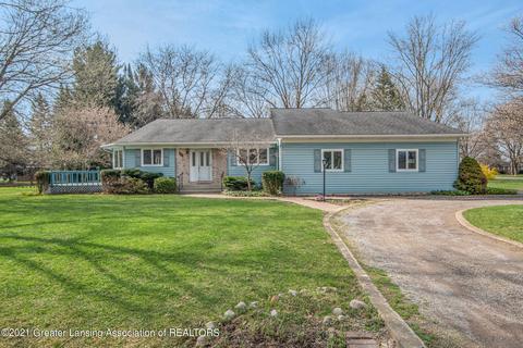 431 Maple Ln, Owosso, MI 48867 photo 1