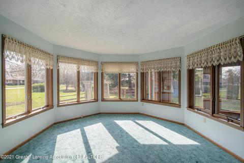 431 Maple Ln, Owosso, MI 48867 photo 7