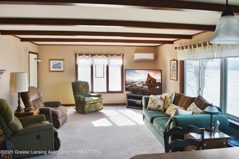 2630 Park St, Lyons, MI 48851 photo 5