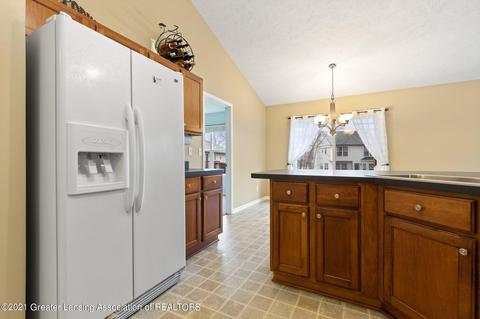 13823 G K Dr, Bath, MI 48808 photo 17