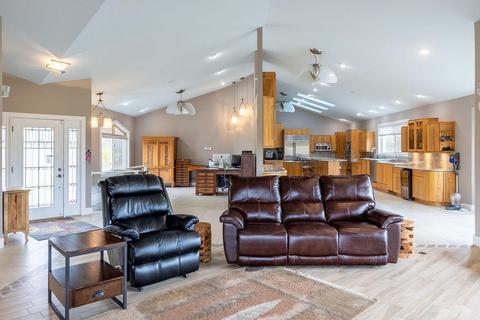 13983 S Beardslee Rd, Perry, MI 48872 photo 9