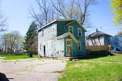829 Johnson Ave, Lansing, MI 48906 photo 7