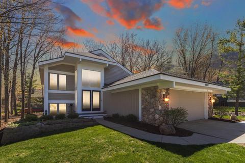 6037 Oakpark Trl, Haslett, MI 48840 photo 1