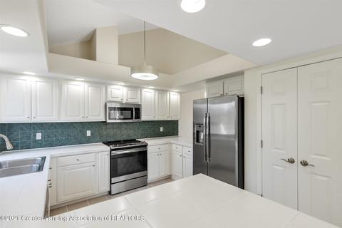 6037 Oakpark Trl, Haslett, MI 48840 photo 22