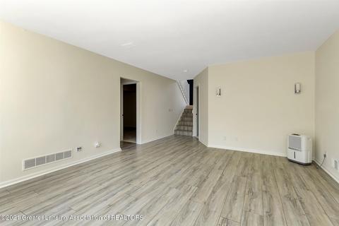 6037 Oakpark Trl, Haslett, MI 48840 photo 33