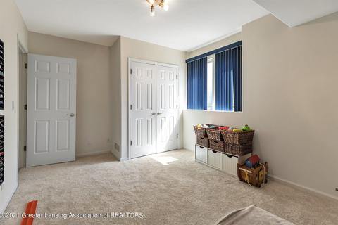 6037 Oakpark Trl, Haslett, MI 48840 photo 35