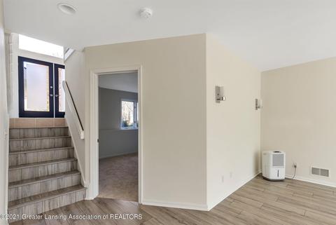 6037 Oakpark Trl, Haslett, MI 48840 photo 31