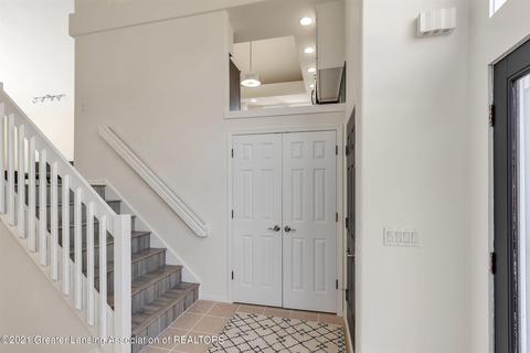 6037 Oakpark Trl, Haslett, MI 48840 photo 11