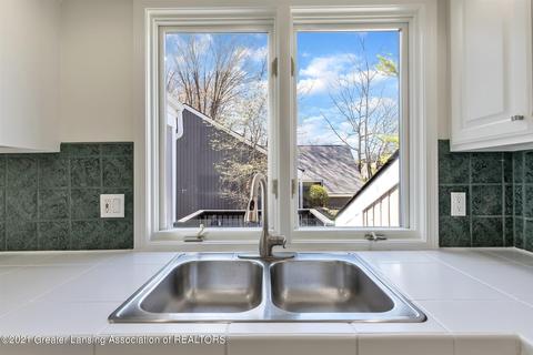 6037 Oakpark Trl, Haslett, MI 48840 photo 23