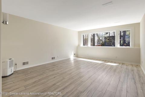 6037 Oakpark Trl, Haslett, MI 48840 photo 32