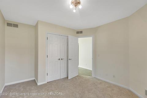 6037 Oakpark Trl, Haslett, MI 48840 photo 42