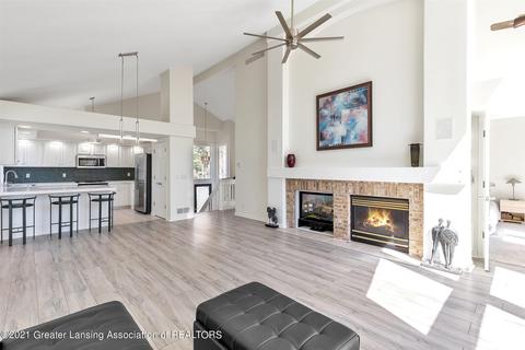 6037 Oakpark Trl, Haslett, MI 48840 photo 17