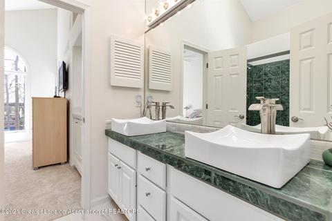 6037 Oakpark Trl, Haslett, MI 48840 photo 28