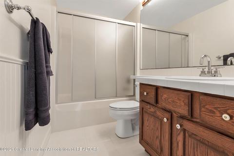 6037 Oakpark Trl, Haslett, MI 48840 photo 34