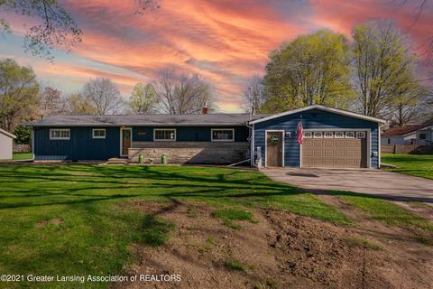 417 Adalaide St, Maple Rapids, MI 48853 photo 1