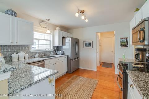505 Wendover Dr, Lansing, MI 48906 photo 31