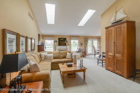 505 Wendover Dr, Lansing, MI 48906 photo 21