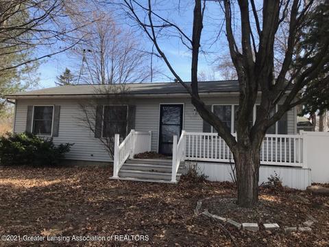 608 N Morton St, Saint Johns, MI 48879