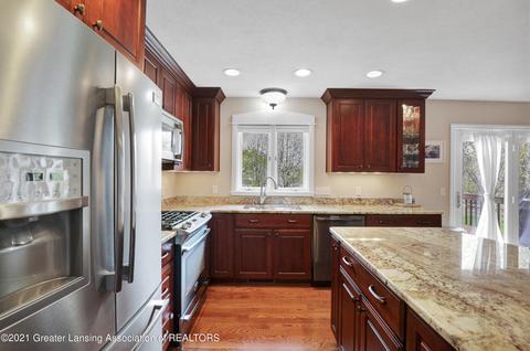 107 Windyrush Ln, Dewitt, MI 48820 photo 14