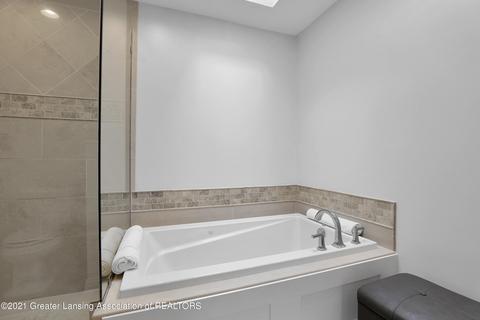 107 Windyrush Ln, Dewitt, MI 48820 photo 38
