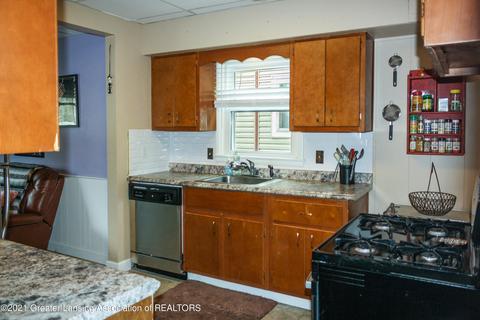 1340 Eureka St, Lansing, MI 48912 photo 11