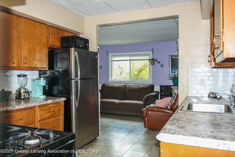 1340 Eureka St, Lansing, MI 48912 photo 9