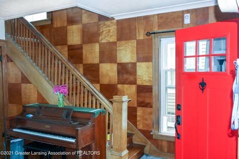 1340 Eureka St, Lansing, MI 48912 photo 3
