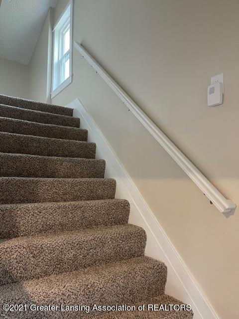 344 E Miller Rd, Lansing, MI 48911 photo 9