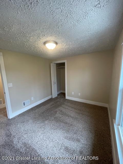 344 E Miller Rd, Lansing, MI 48911 photo 18