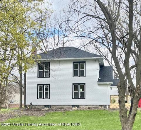 344 E Miller Rd, Lansing, MI 48911 photo 2
