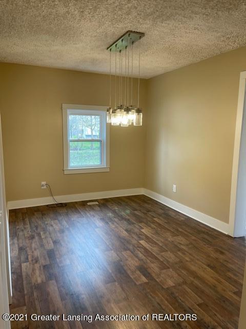 344 E Miller Rd, Lansing, MI 48911 photo 11