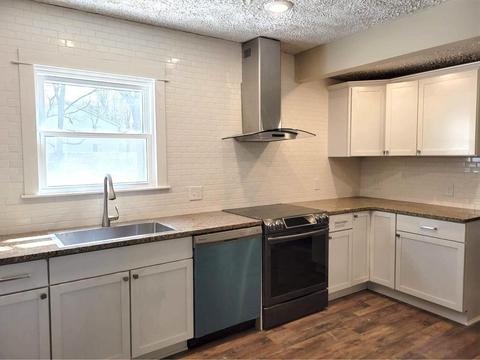 344 E Miller Rd, Lansing, MI 48911 photo 6