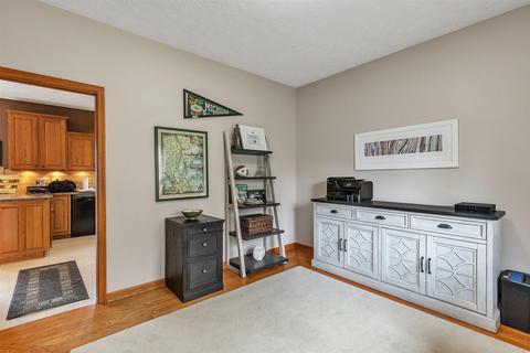 1094 Buckingham Rd, Haslett, MI 48840 photo 10