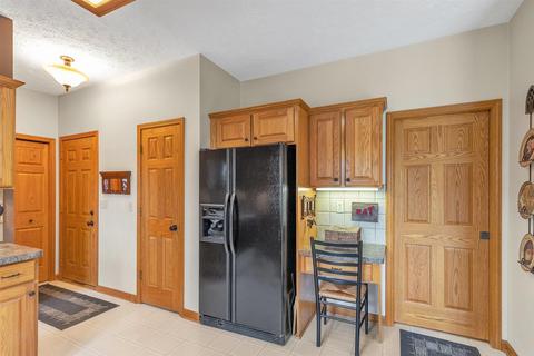 1094 Buckingham Rd, Haslett, MI 48840 photo 20