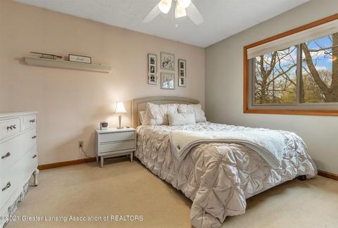 1094 Buckingham Rd, Haslett, MI 48840 photo 35