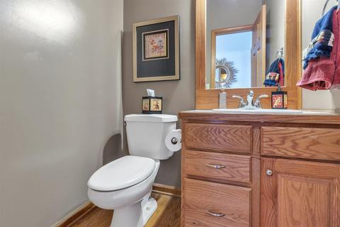 1094 Buckingham Rd, Haslett, MI 48840 photo 25