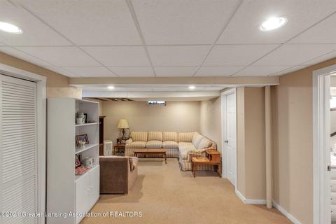 1094 Buckingham Rd, Haslett, MI 48840 photo 38