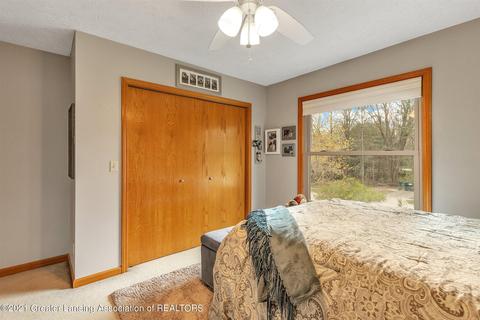 1094 Buckingham Rd, Haslett, MI 48840 photo 34