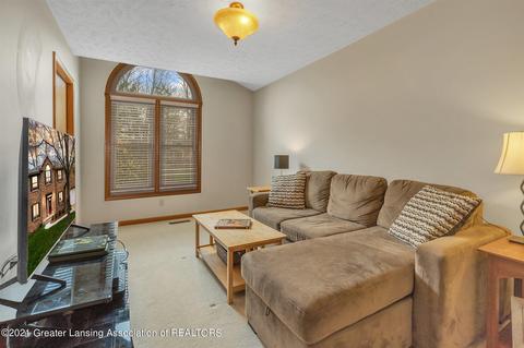 1094 Buckingham Rd, Haslett, MI 48840 photo 31