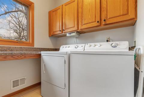 1094 Buckingham Rd, Haslett, MI 48840 photo 24