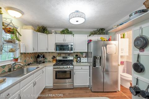 5919 Shaw St, Haslett, MI 48840 photo 14