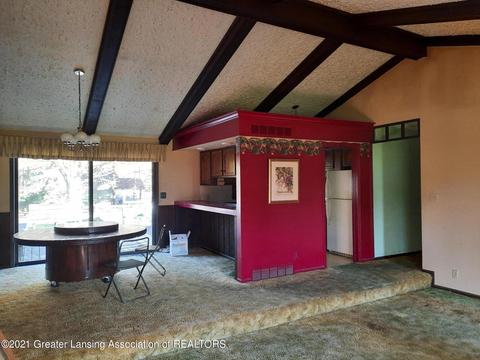136 Cherry St, Dimondale, MI 48821 photo 4
