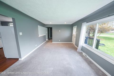 9134 Coleman Rd, Haslett, MI 48840 photo 5