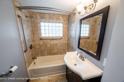 9134 Coleman Rd, Haslett, MI 48840 photo 16