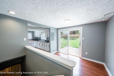 9134 Coleman Rd, Haslett, MI 48840 photo 6