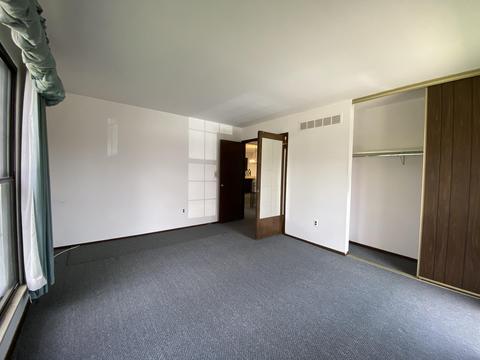 2719 Roundtree Dr, Troy, MI 48083 photo 16