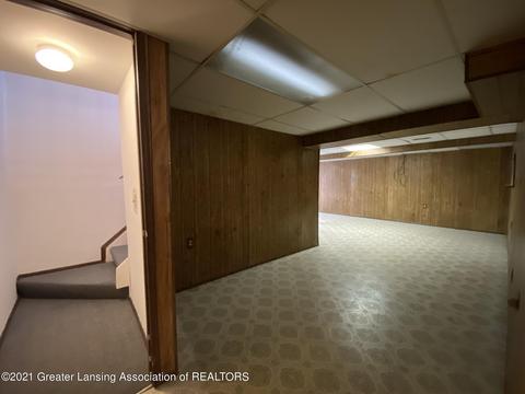 2719 Roundtree Dr, Troy, MI 48083 photo 24