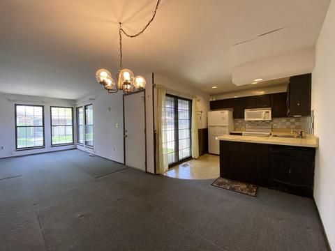 2719 Roundtree Dr, Troy, MI 48083 photo 6
